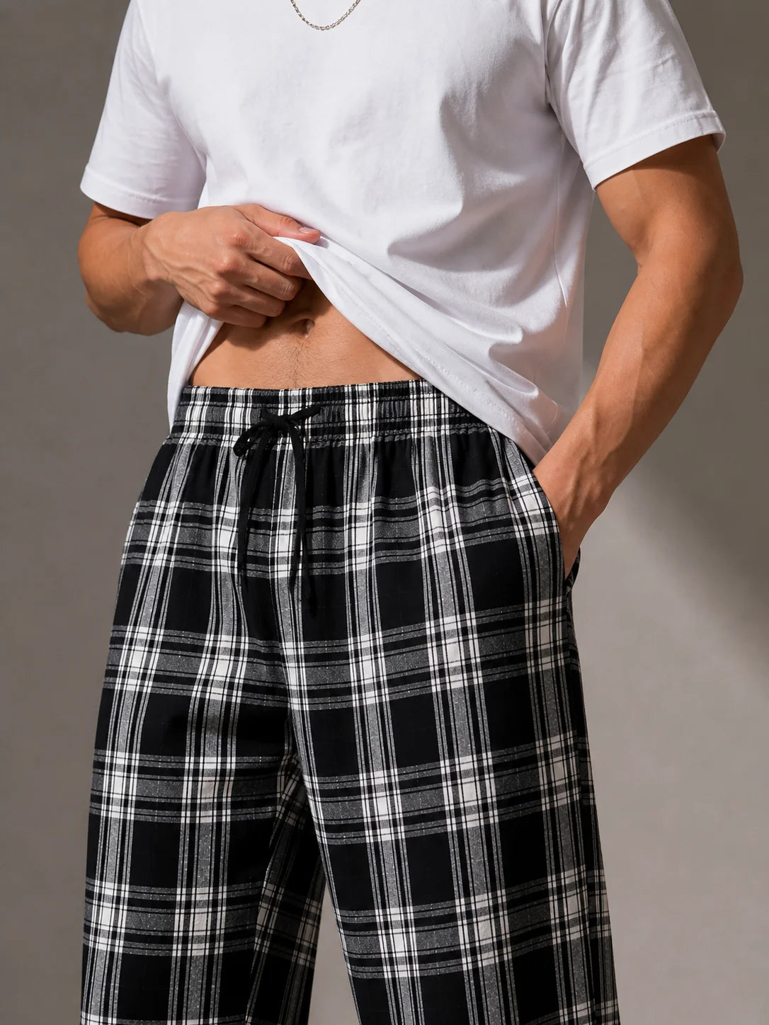 Unisex Baggy Classic Check Lower – Black/White